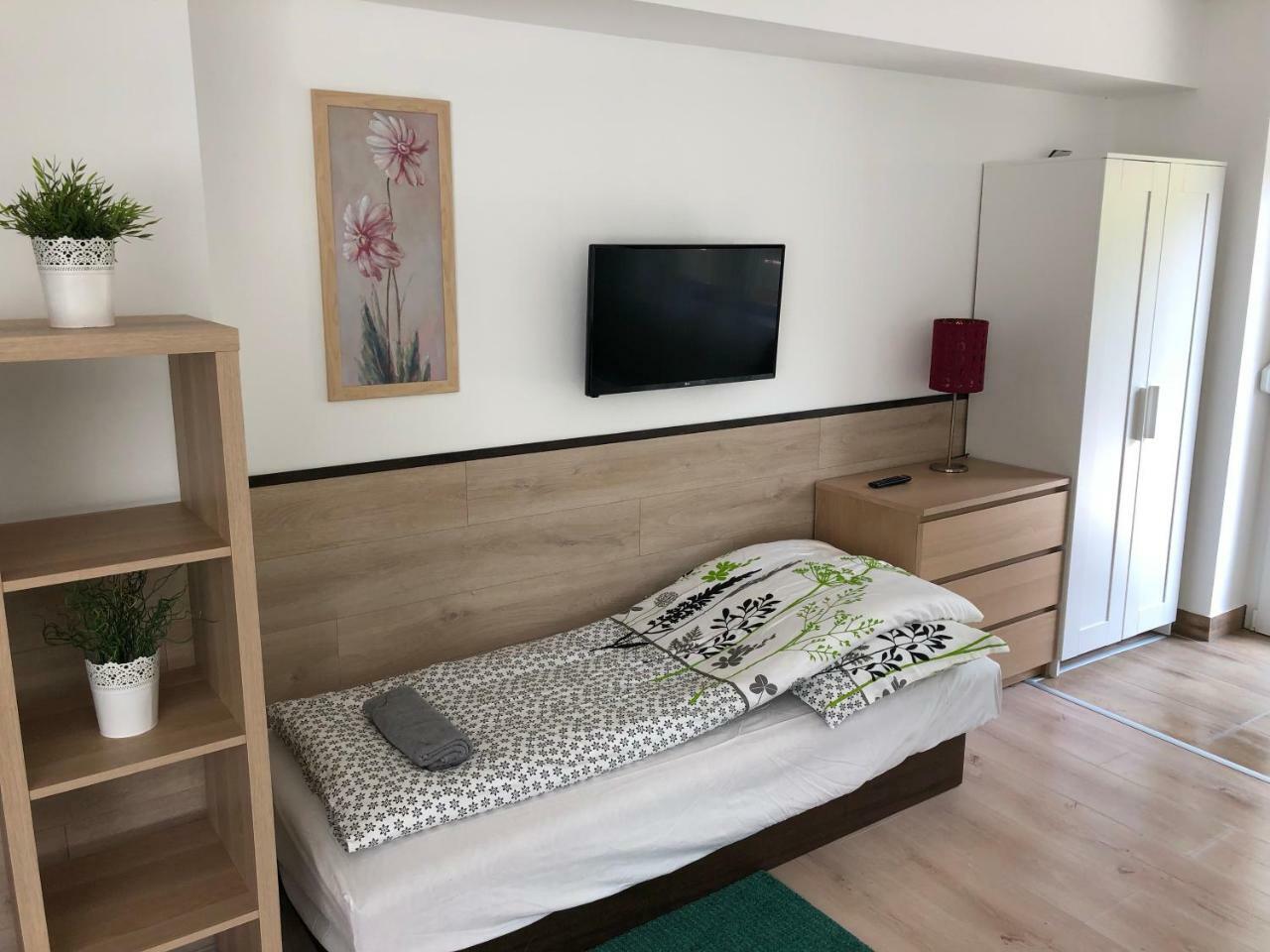 מישקולץ Juno Apartman Vendeghaz מראה חיצוני תמונה