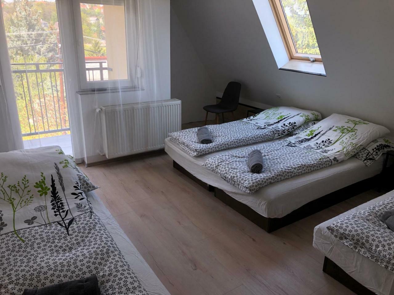 מישקולץ Juno Apartman Vendeghaz מראה חיצוני תמונה
