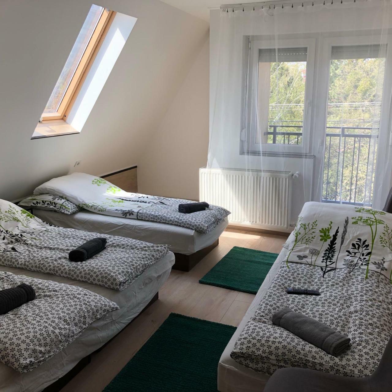 מישקולץ Juno Apartman Vendeghaz מראה חיצוני תמונה